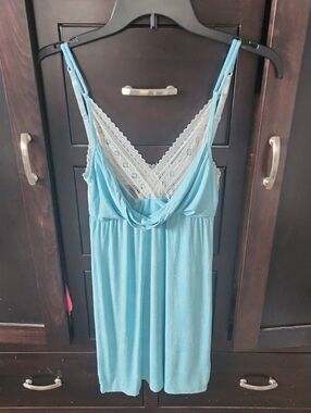Light Blue Lace-Trim V-Back Sleep Chemise
